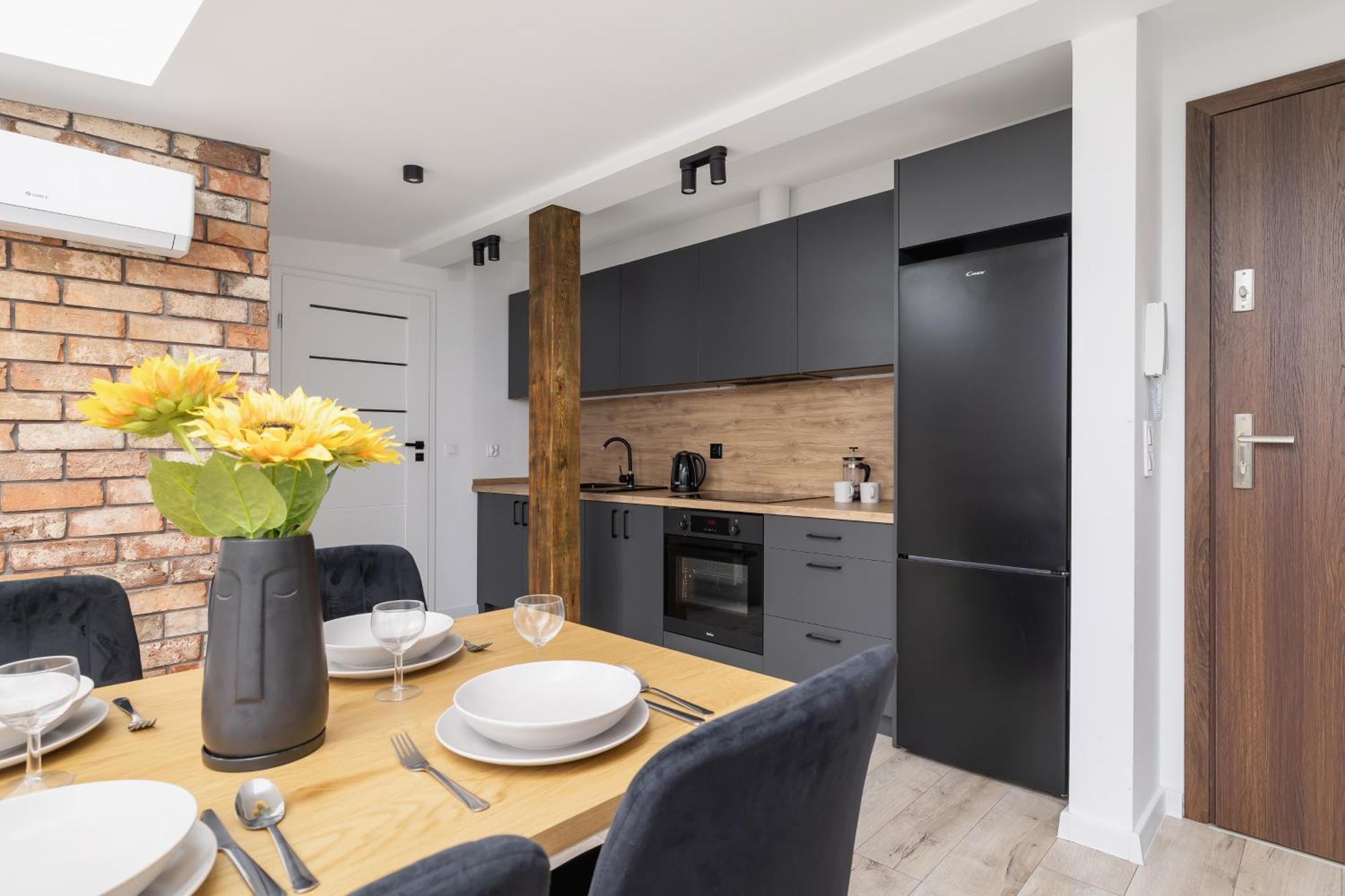 Cosy Apartments Kosciuszki Near The Main Train Station By Noclegi Renters Katowice Buitenkant foto